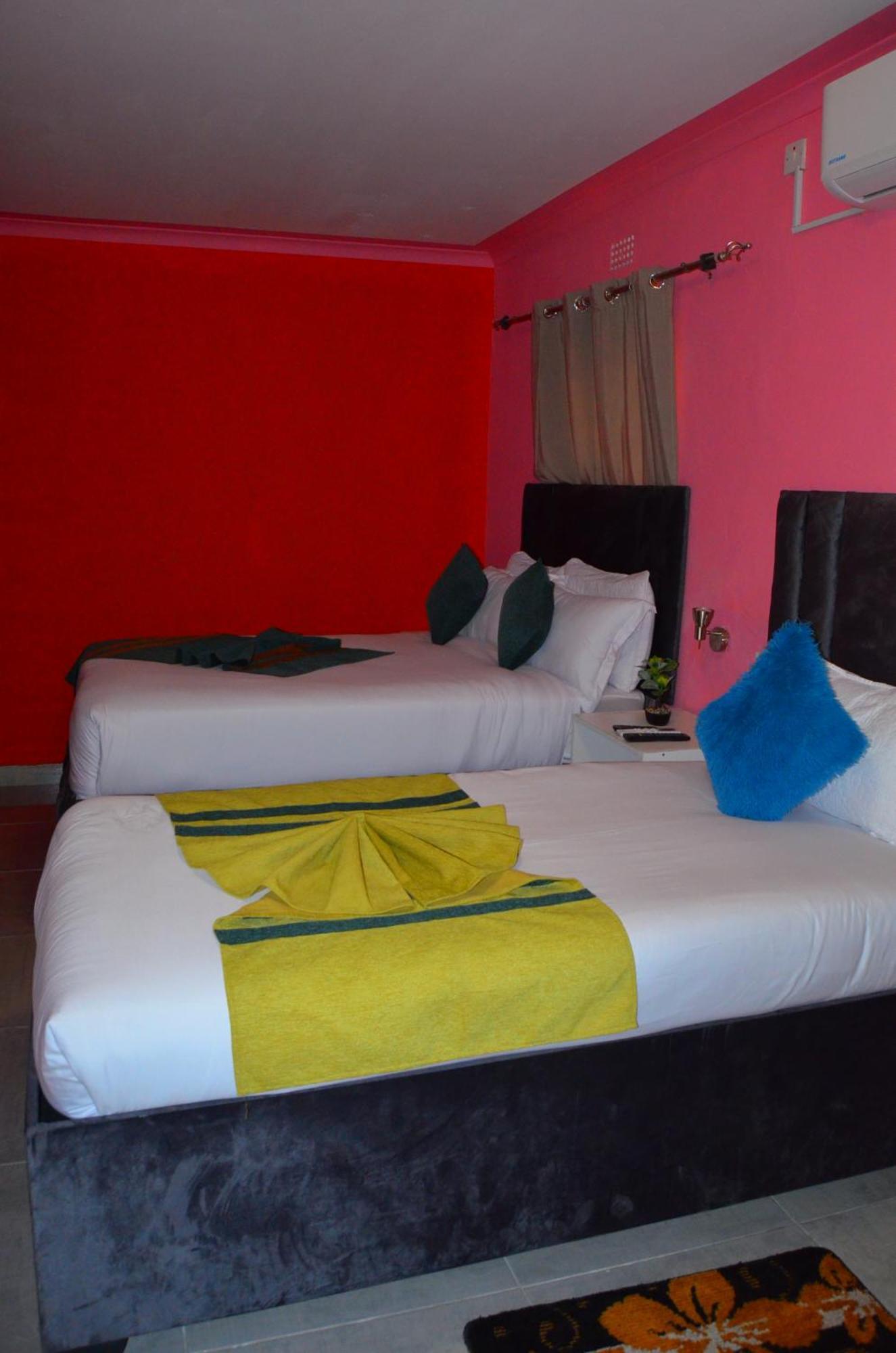 Chobe Kulotu Guest House Kasane Eksteriør bilde